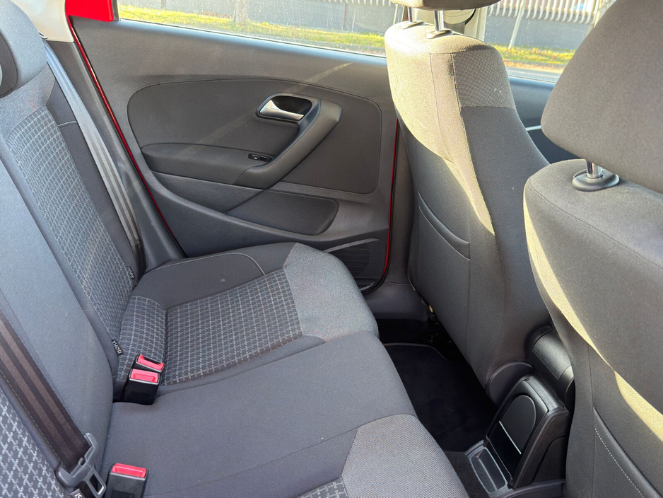 2014 Volkswagen Polo  €10,799