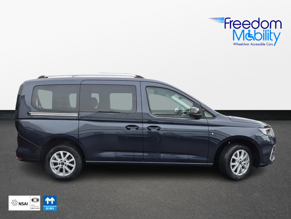 2024 Ford Tourneo Wheelchair Access Taxi Spec €43,950