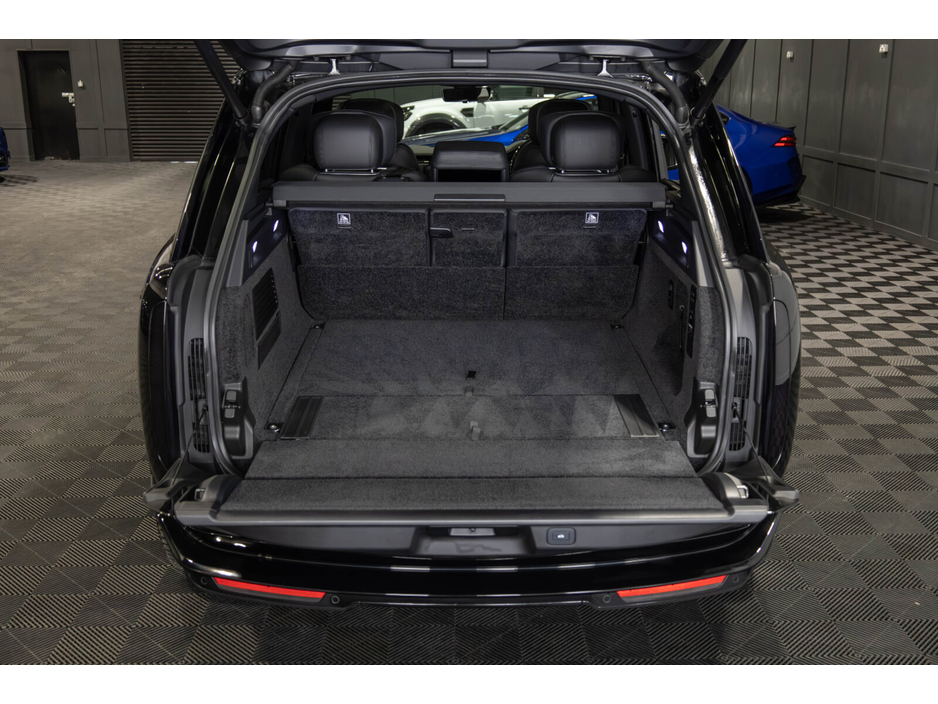 2024 Land Rover Range Rover - image 13
