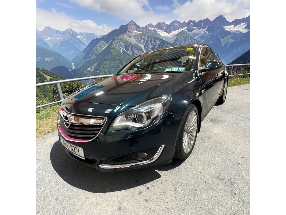 2016 Opel Insignia - image 9