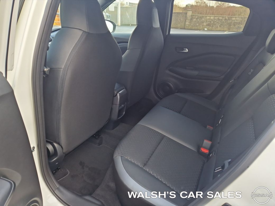 2024 Nissan Juke 1.6 HYB SV Premium MY23.75 4DR €27,950