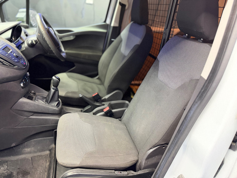 2017 Ford Courier  €6,400