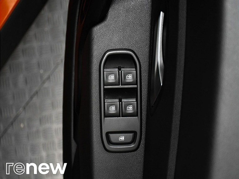 2023 Dacia Duster - image 23