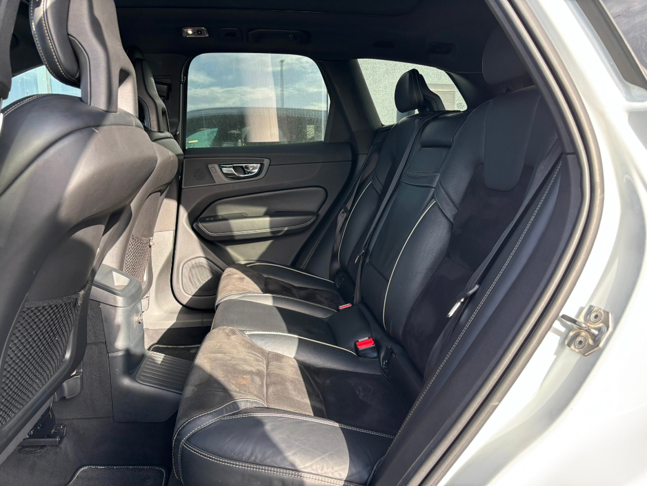 2018 Volvo XC60 T8 R-Design Pro AWD 320BHP €26,995