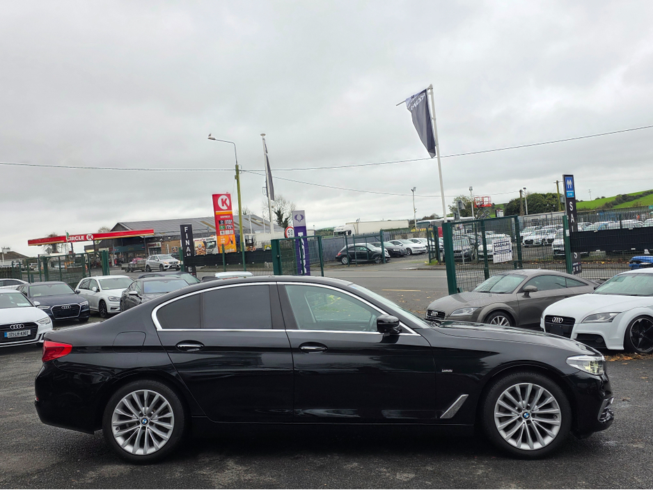 2017 BMW 5 Series 523D LUXURY - CARPLAY NAVIGATION EDITION FULL LEATHER ELECTRIC HEATED SEATS - 360 REVERCE CAMERA - PRIVACY GLASS €24,950