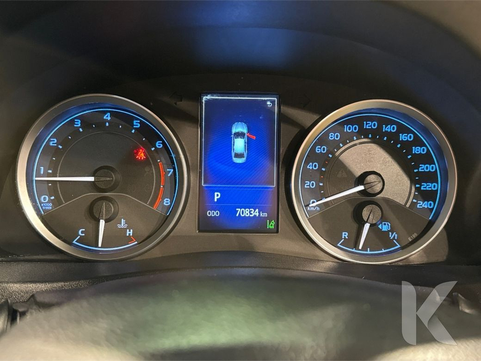 2017 Toyota Corolla - image 17