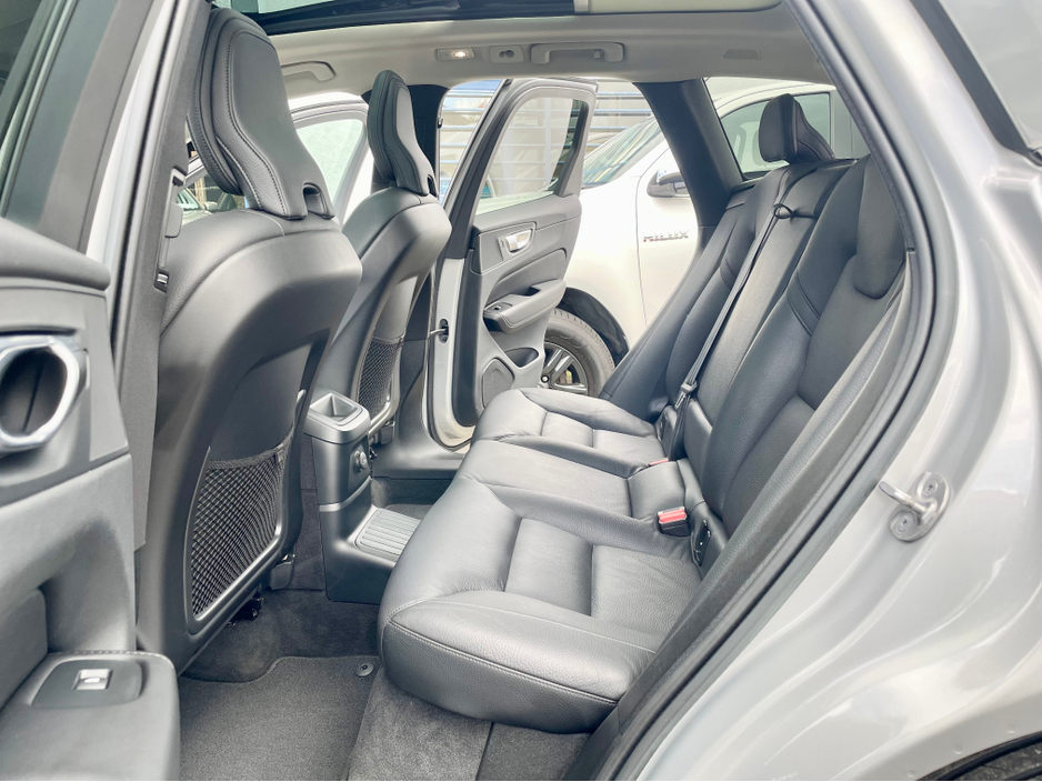 2023 Volvo XC60 - image 34