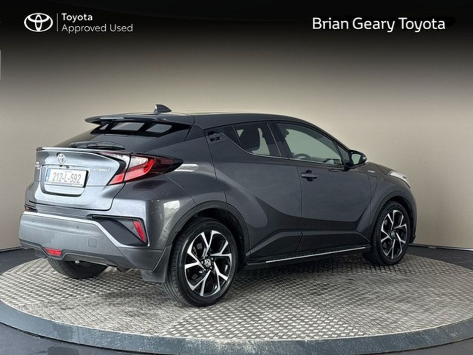 2021 Toyota C-HR - image 2