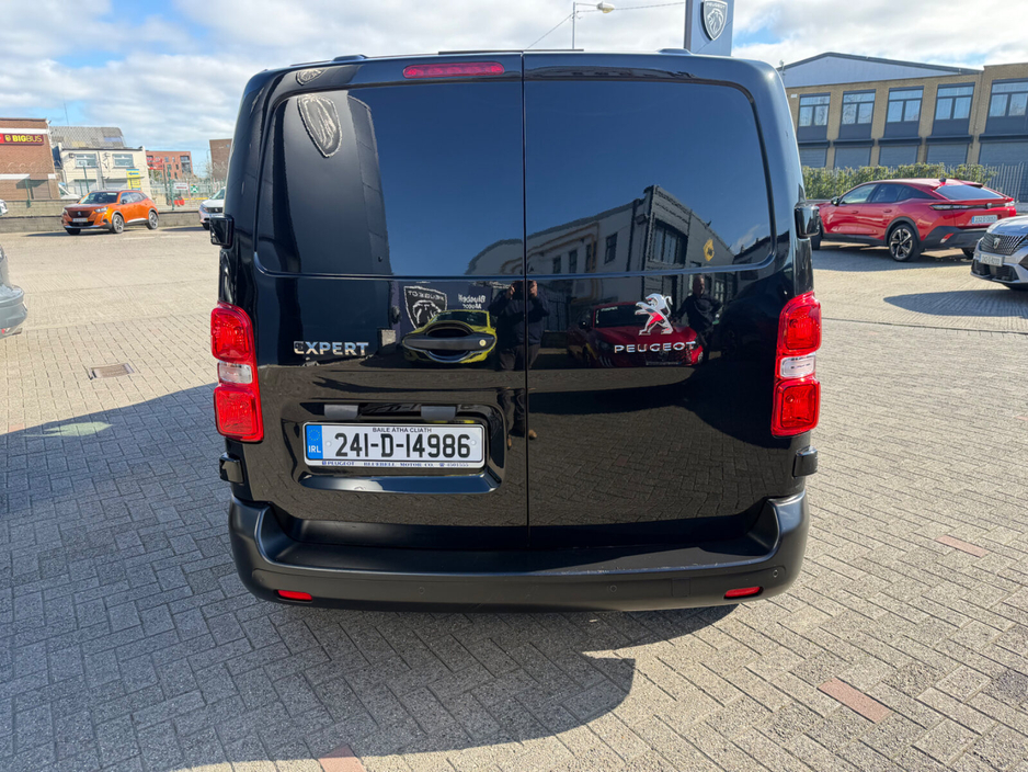 2024 Peugeot Expert - image 5