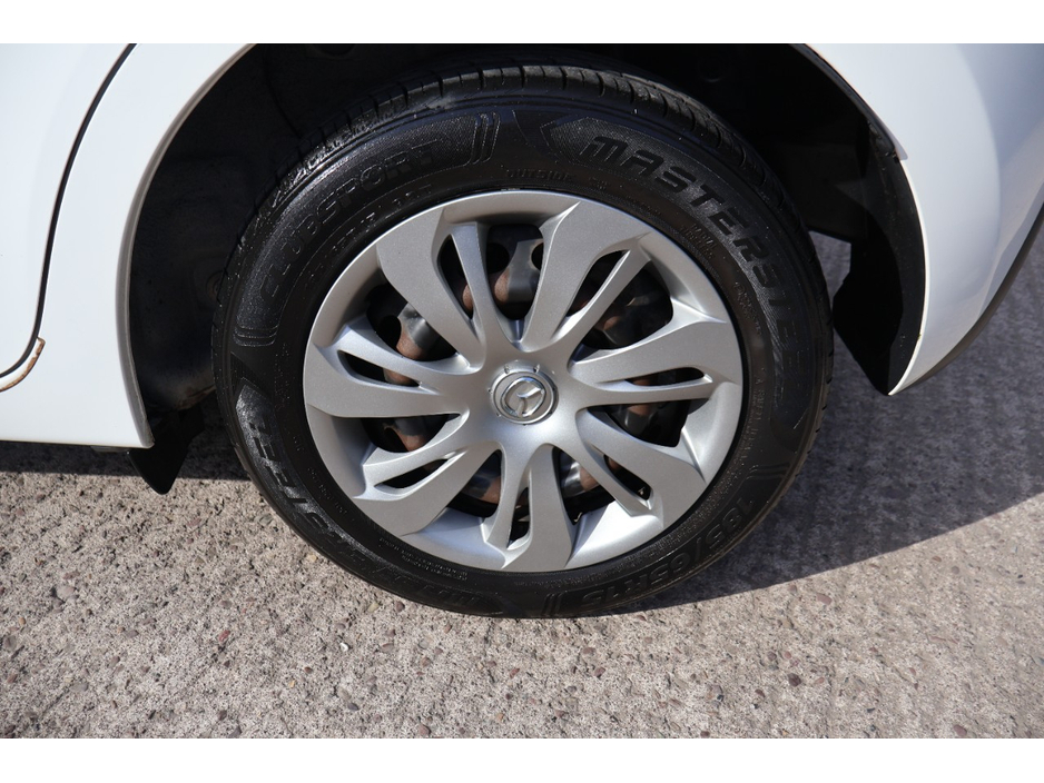 2016 Mazda Demio - image 31