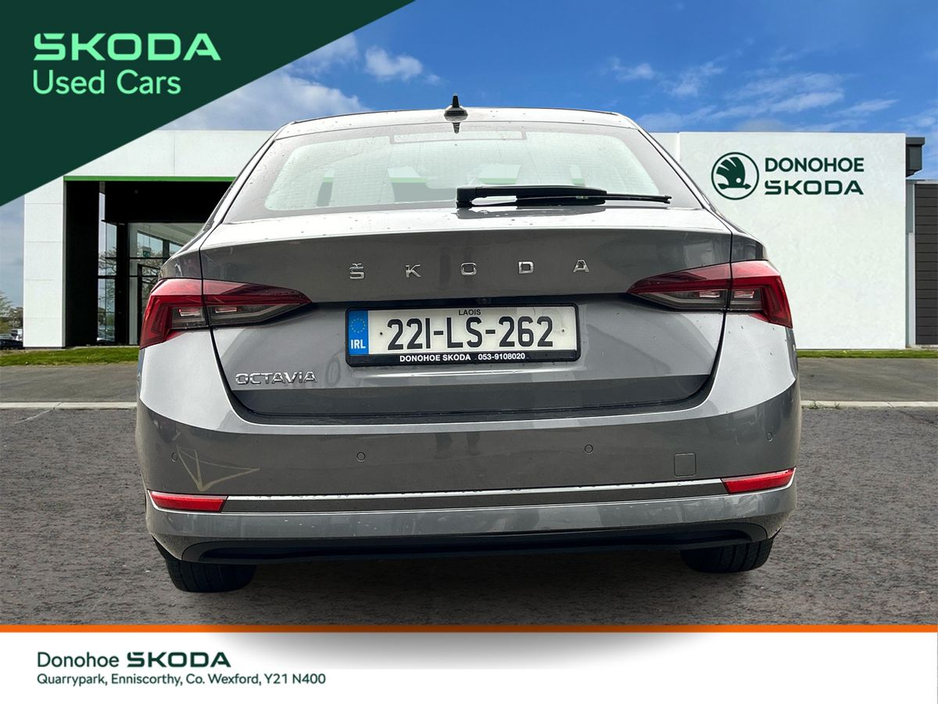 2022 Skoda Octavia - image 12