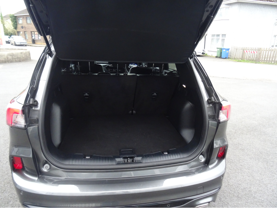 2023 Ford Kuga - image 19