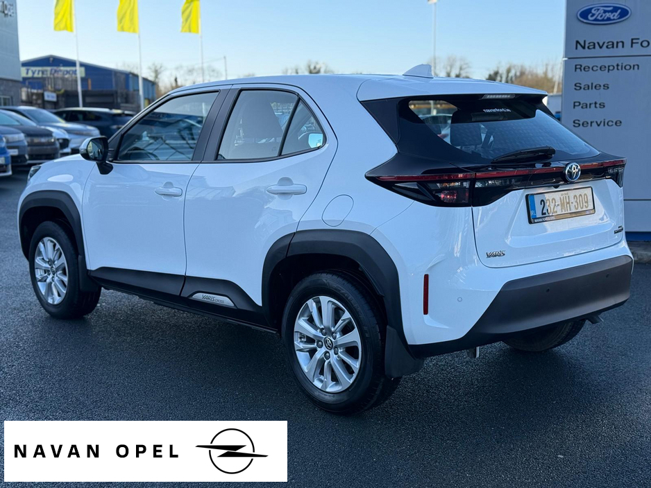 2023 Toyota Yaris Cross Cross Luna 1.5 Hybrid €26,950