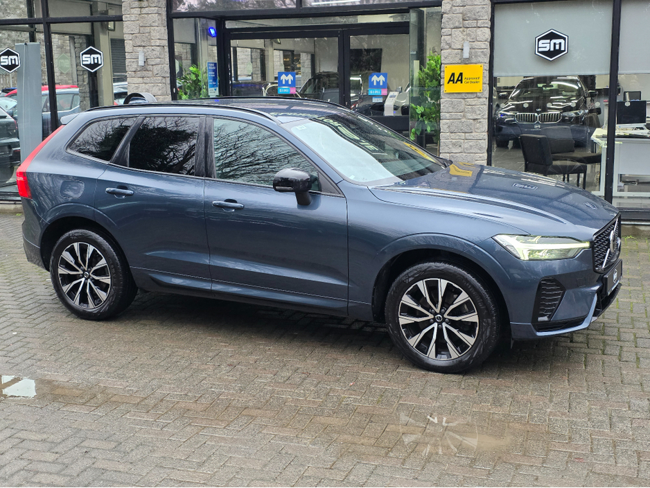 2023 Volvo XC60 2.0 B4 PLUS DARK AUTO. HUGE SPEC. FINANCE ARRANGED. SIMI. AA APPROVED. €42,950