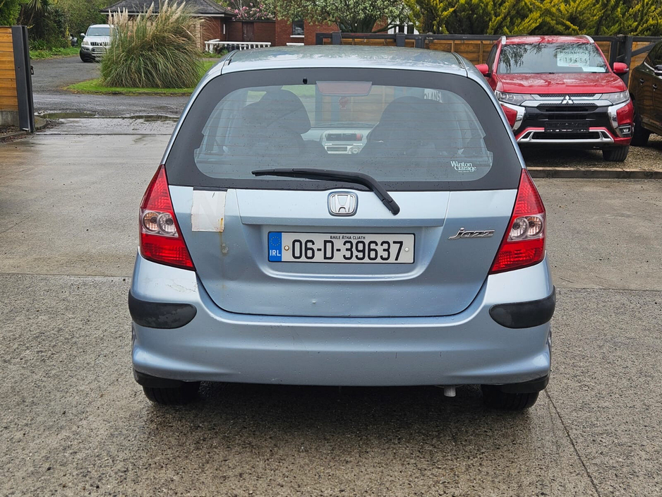 2006 Honda Jazz - image 9