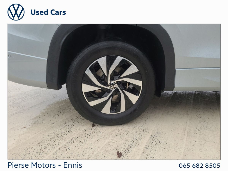 2025 Volkswagen Tayron - image 6