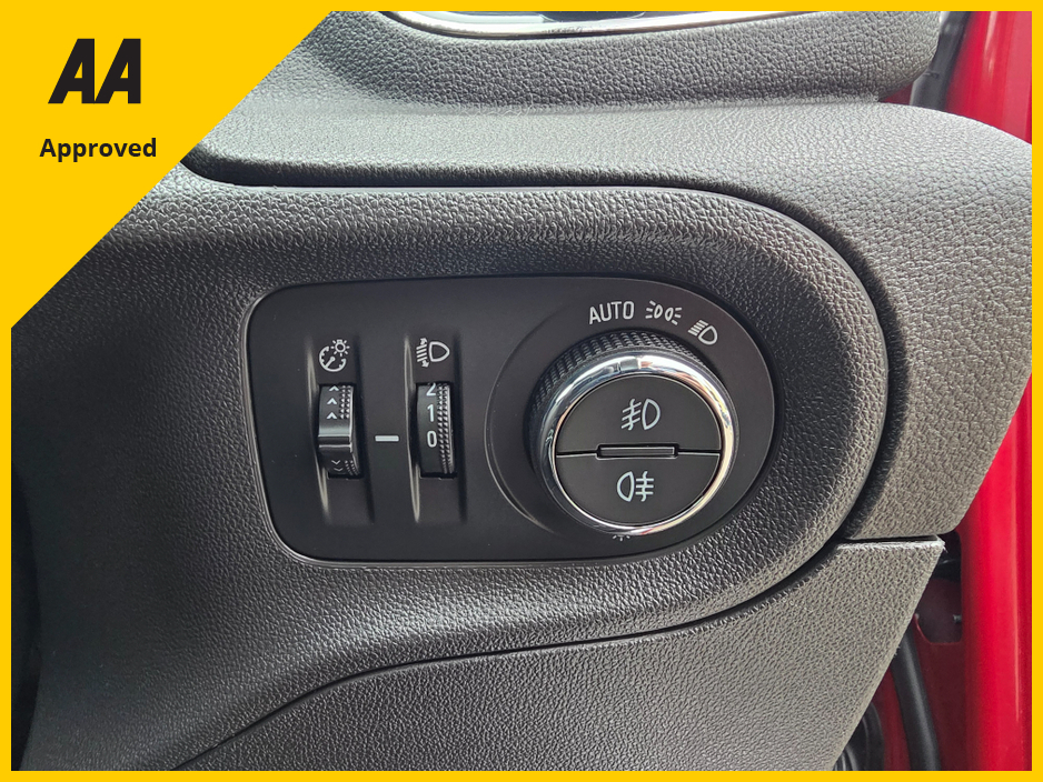 2021 Opel Grandland X - image 21