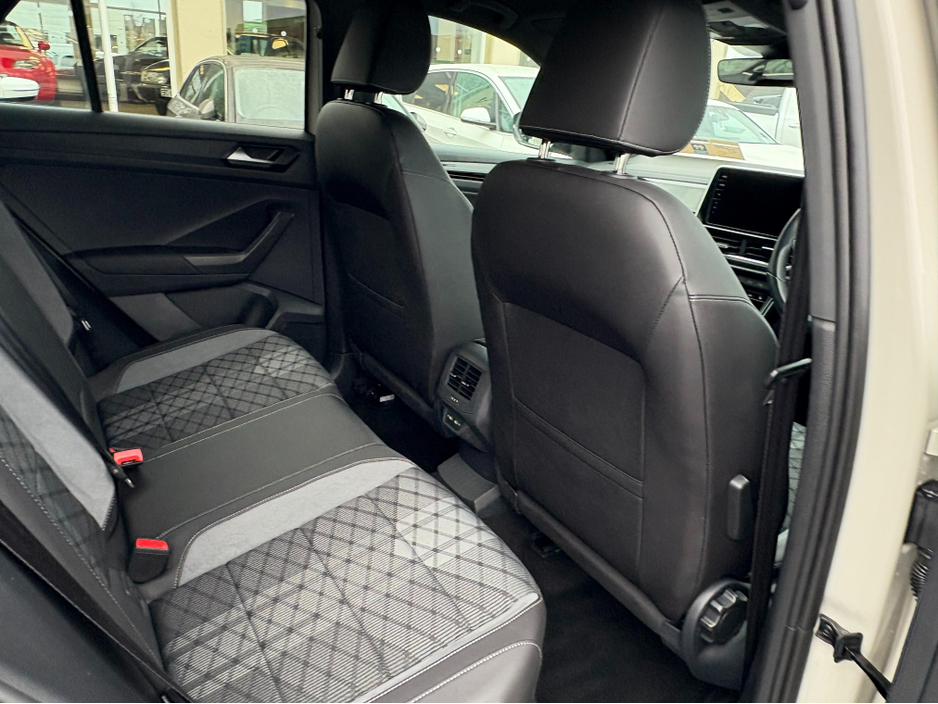 2023 Volkswagen T-Roc R-LINE 2.0TDI 150BHP AUTOMATIC €36,950