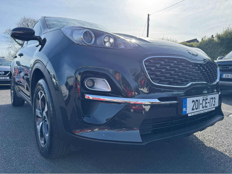 2020 Kia Sportage - image 12