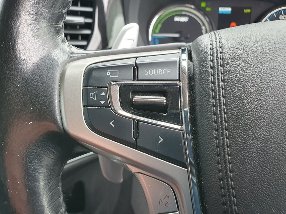 2016 Mitsubishi Outlander - image 17