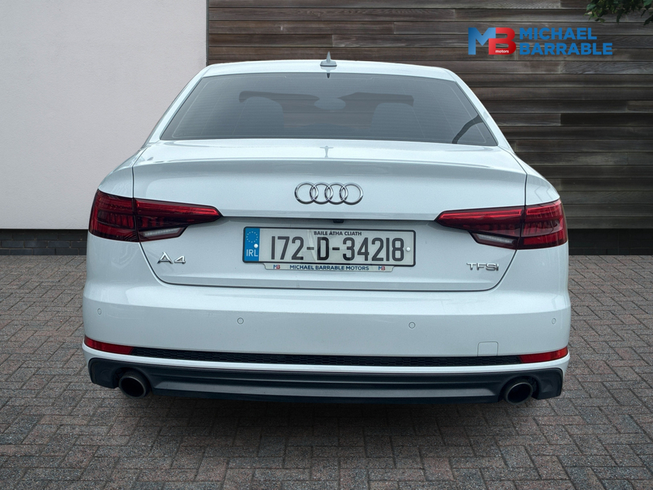 2017 Audi A4 - image 12