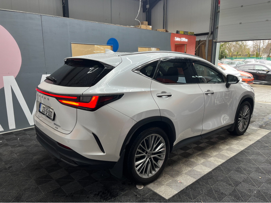 2023 Lexus NX 350h - image 2