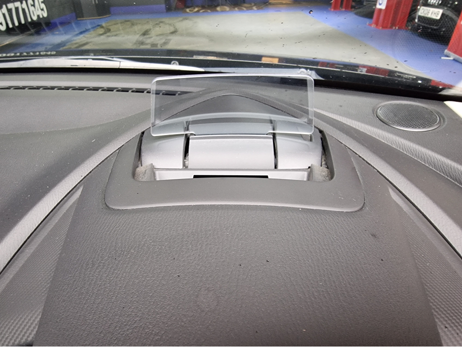 2017 Mazda Mazda2 - image 19