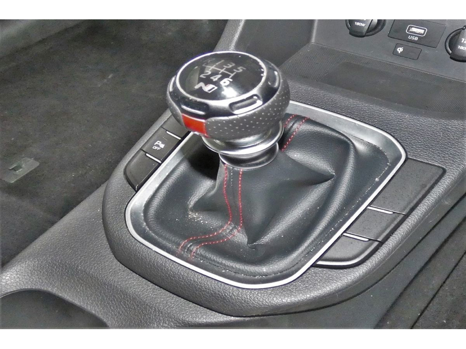 2023 Hyundai i30 - image 22