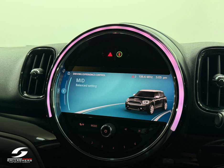 2022 MINI Countryman (221) COUNTRYMAN E ALL4 CLA CLASSIC €32,995