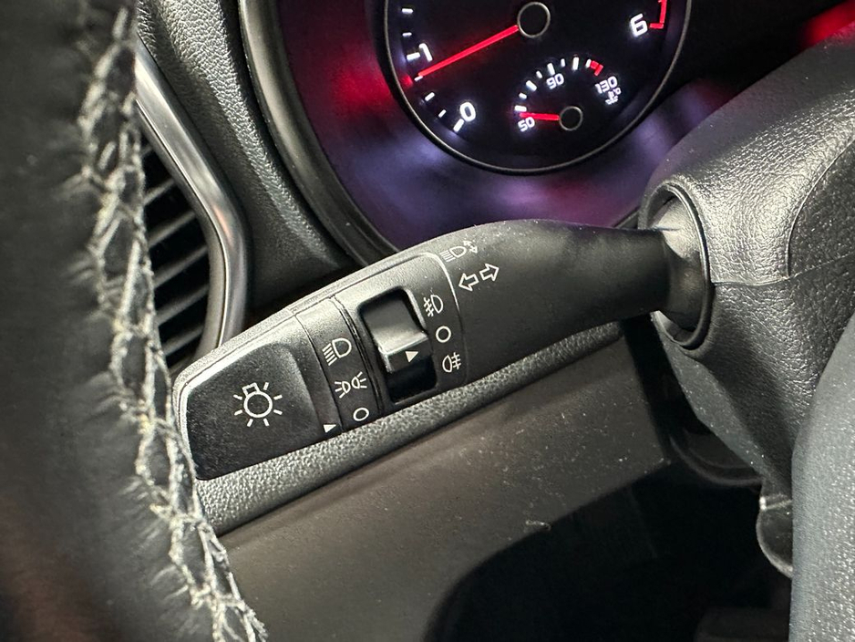 2016 Kia Sportage - image 14