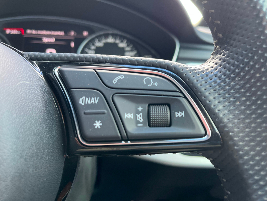 2018 Audi A4 - image 13