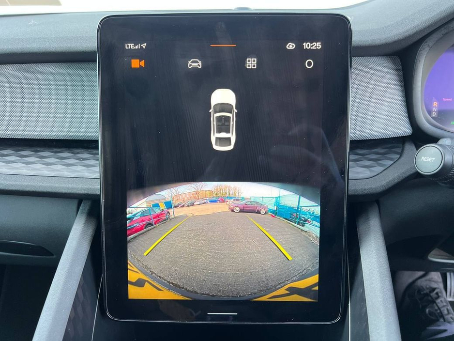 2023 Polestar 2 - image 7