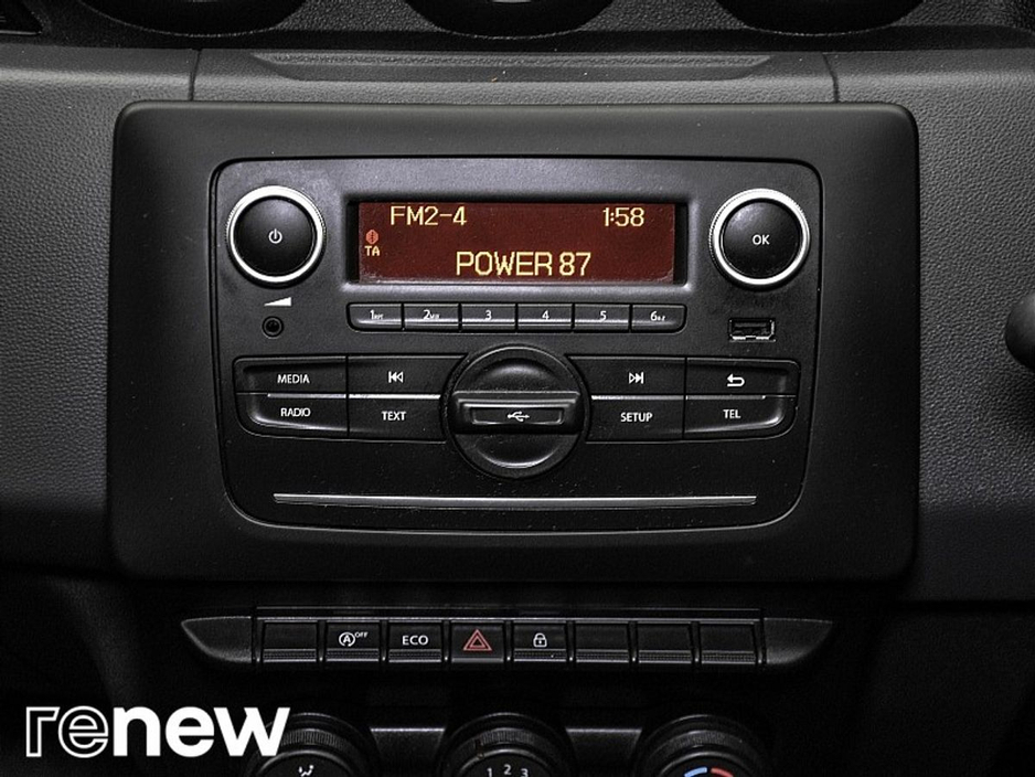 2021 Dacia Duster - image 29