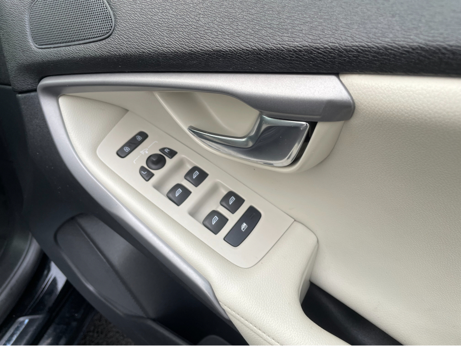 2014 Volvo V40 D2 SE 5DR €8,250