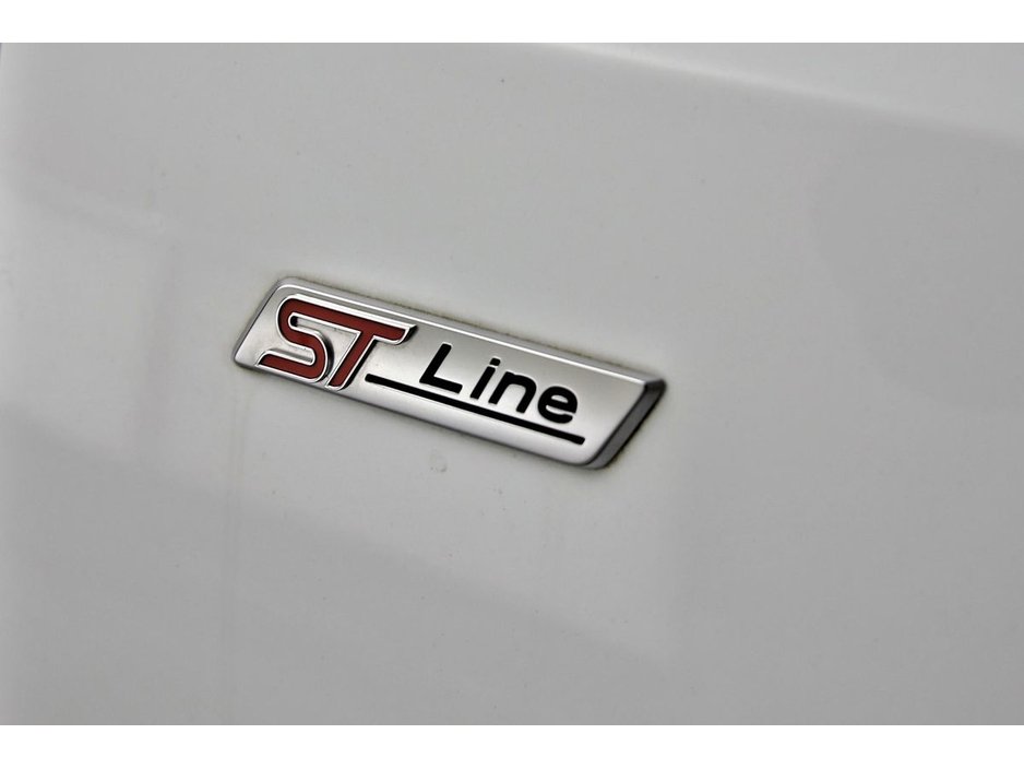 2023 Ford Focus 1.0 TITANIUM 125BHP MHEV *VERY LOW MILEAGE*FULL LEATHER*EL.PAN ROOF*