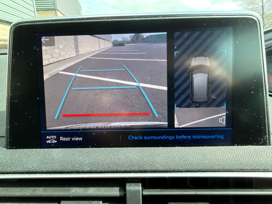 2019 Peugeot 3008 - image 11