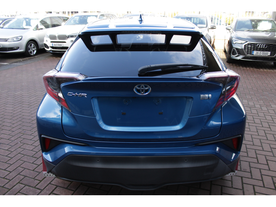 2017 Toyota C-HR - image 5