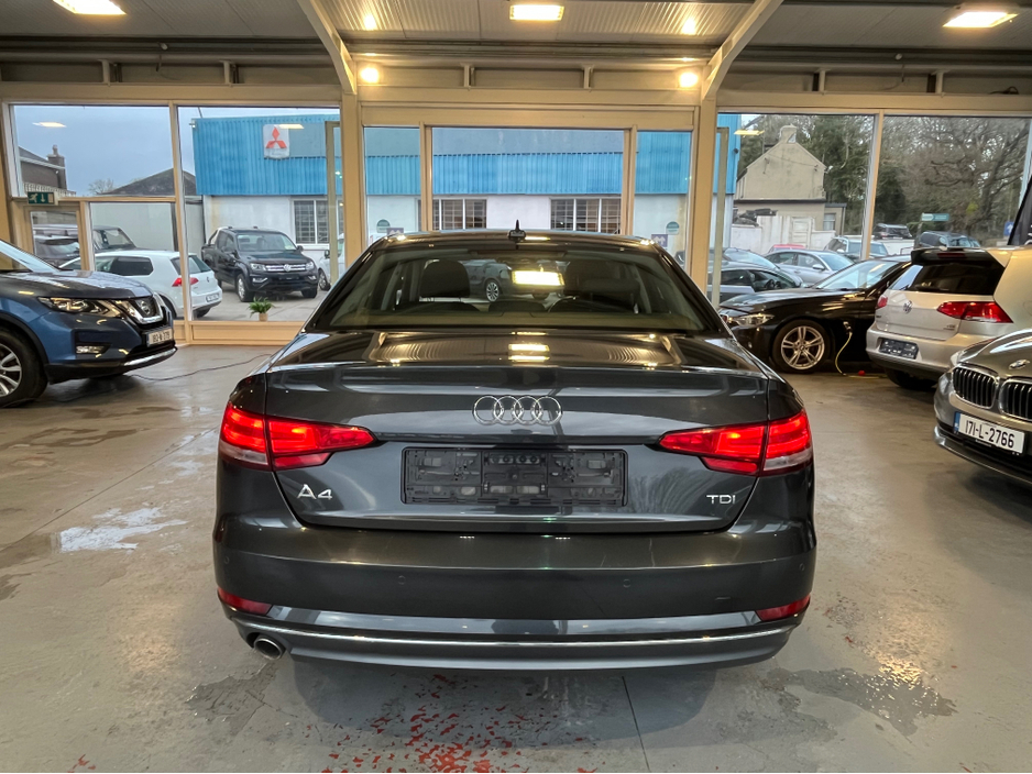 2016 Audi A4 - image 7