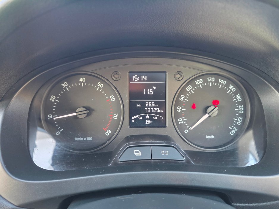 2015 Skoda Rapid - image 13