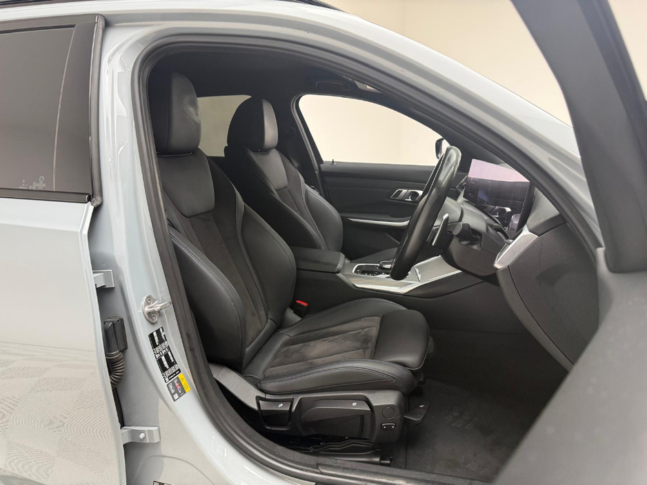 2022 BMW 3 Series 330E M SPORT €39,990