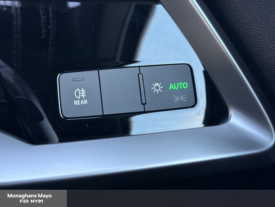 2021 Audi A3 SALOON 30 TFSI 110HP SE 4DR 'PARK ASSIST HEATED SEATS' €22,450