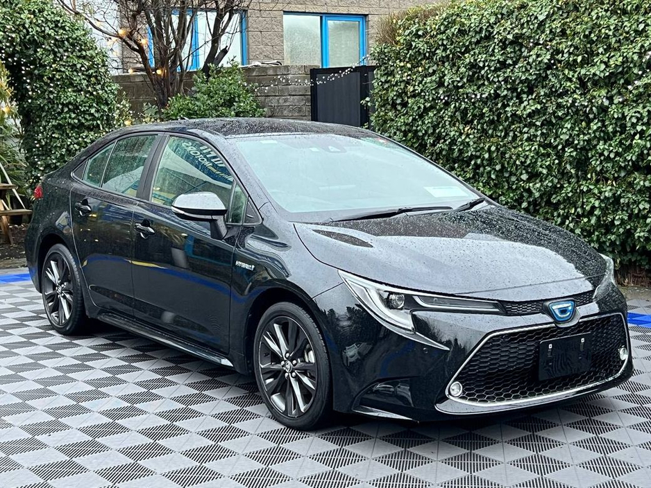 2020 Toyota Corolla WXB 1.8 HYBRID // HEADS-UP DISPLAY // 17" ALLOYS // ADAPTIVE CRUISE CONTROL €21,750