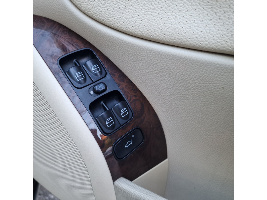 2006 Mercedes-Benz C Class C 180 Kompressor Classic A/T €3,450