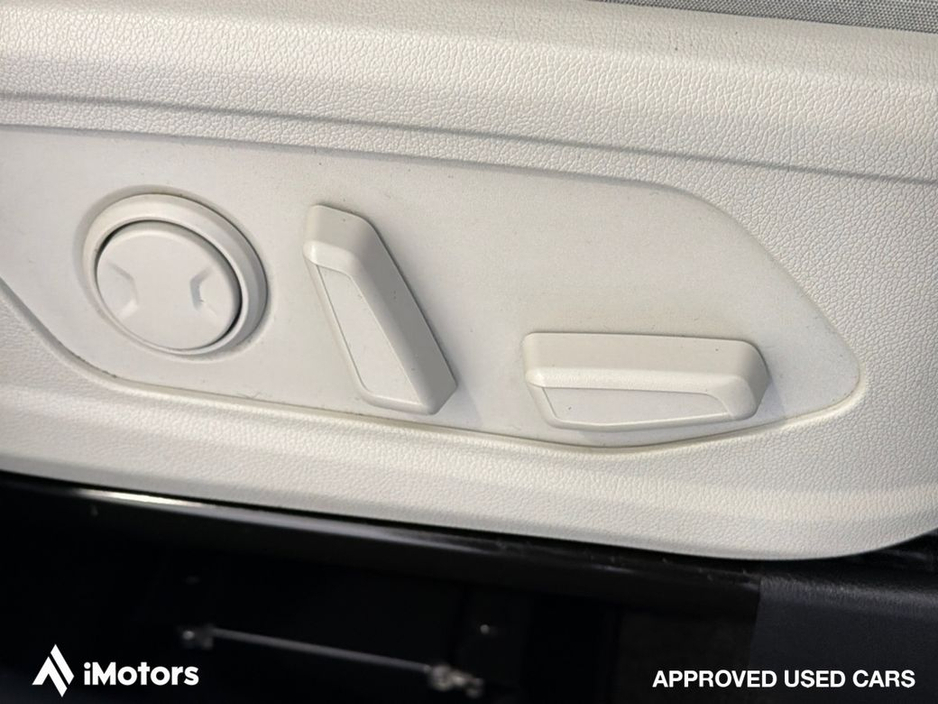 2023 Kia Sorento - image 20