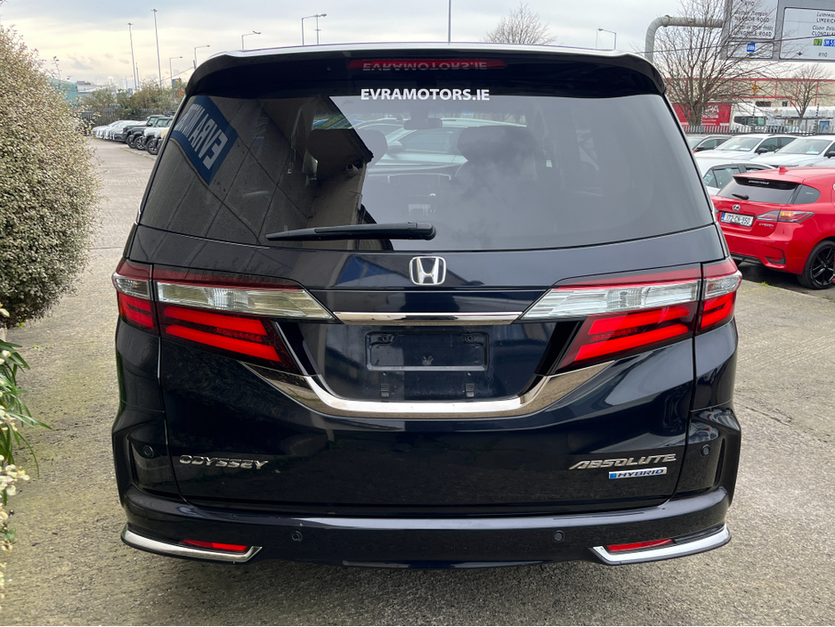 2020 Honda Odyssey - image 8