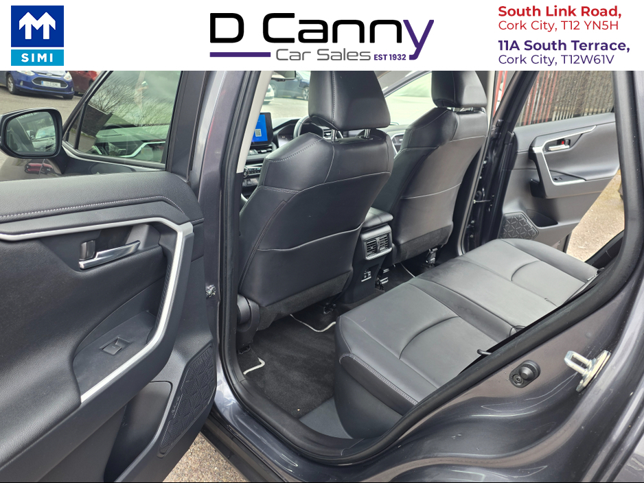 2023 Toyota Rav4 - image 11