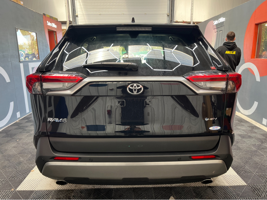 2025 Toyota Rav4 - image 3