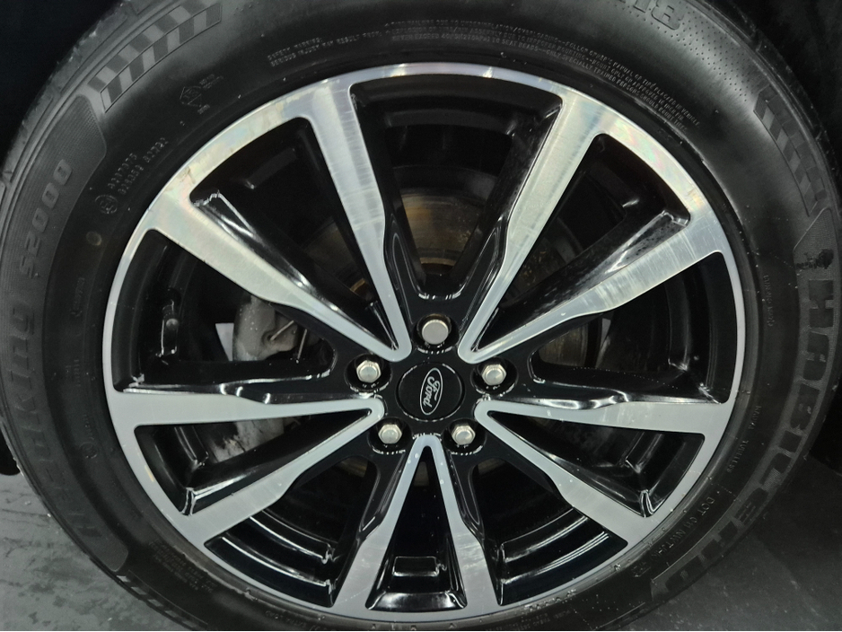 2019 Ford Kuga ST-LINE 1.5 TDCI 120PS 4DR €19,950