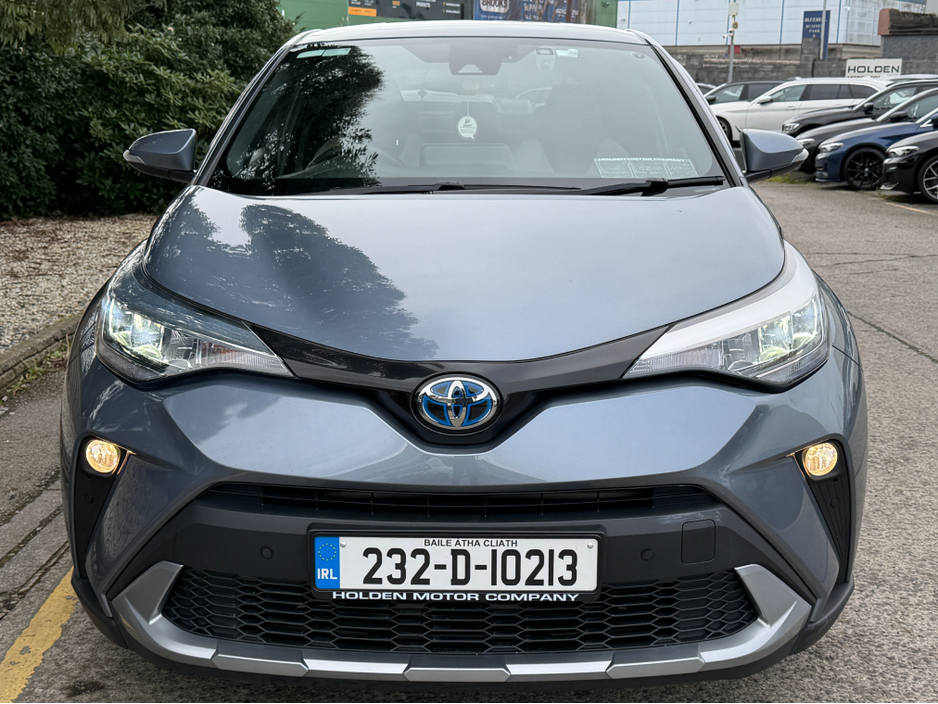 2023 Toyota C-HR - image 4