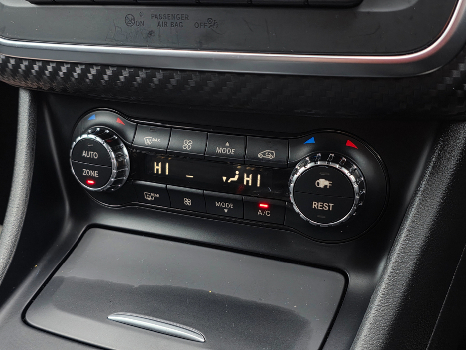 2015 Mercedes-Benz A Class - image 20